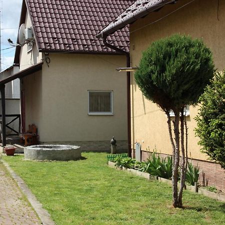 Роман Běrehovo Exteriér fotografie